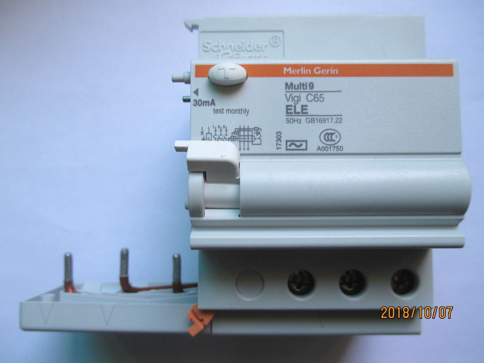 供应全新原装正品梅兰日兰断路器附件VIGI C65 ELE 3P 40A