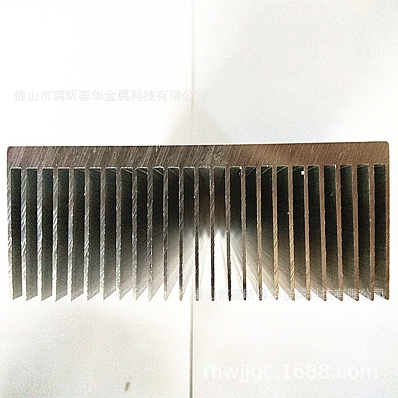 铝合金功放配件专业供应生产加工拉丝氧化喷砂激光打字丝印一条龙