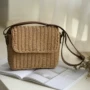 斜挎日系休闲肩带草编包