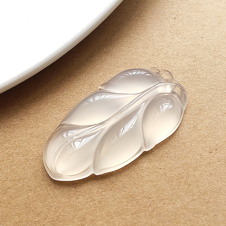 金枝玉叶 饰品天然海洋玉髓叶子吊坠白冰料 男女情侣玛瑙项链