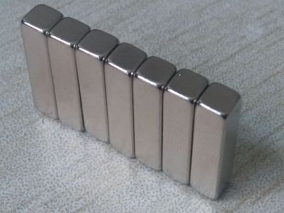 钕铁硼 强磁20*5*5 磁铁 吸铁力 磁铁 长方形磁铁20X5X5mm石 磁钢