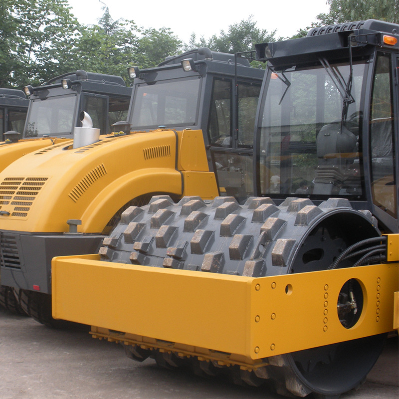 全液压14吨双驱压路机 洛阳厂家直供