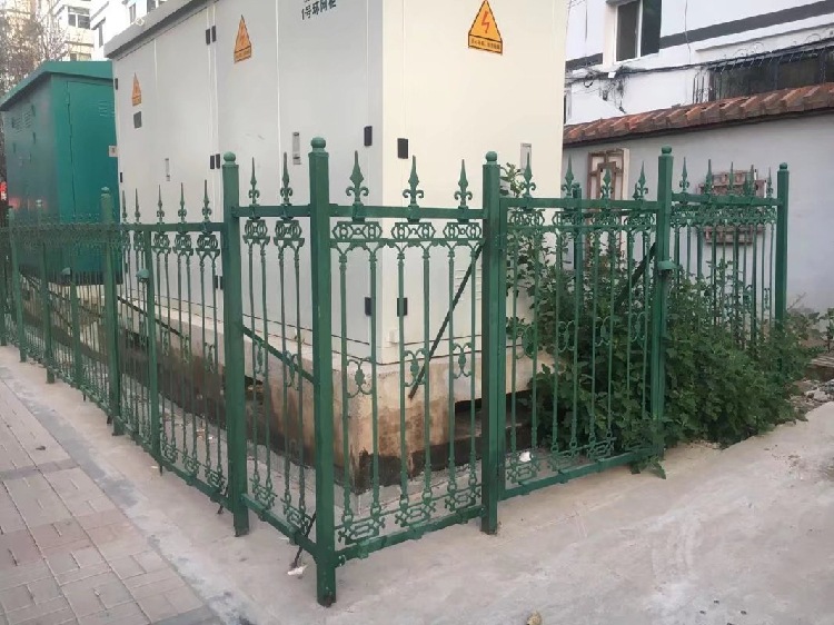 铁栏杆艺术款式1.5米栏杆护栏及小门铁艺欧式绿色接受定做