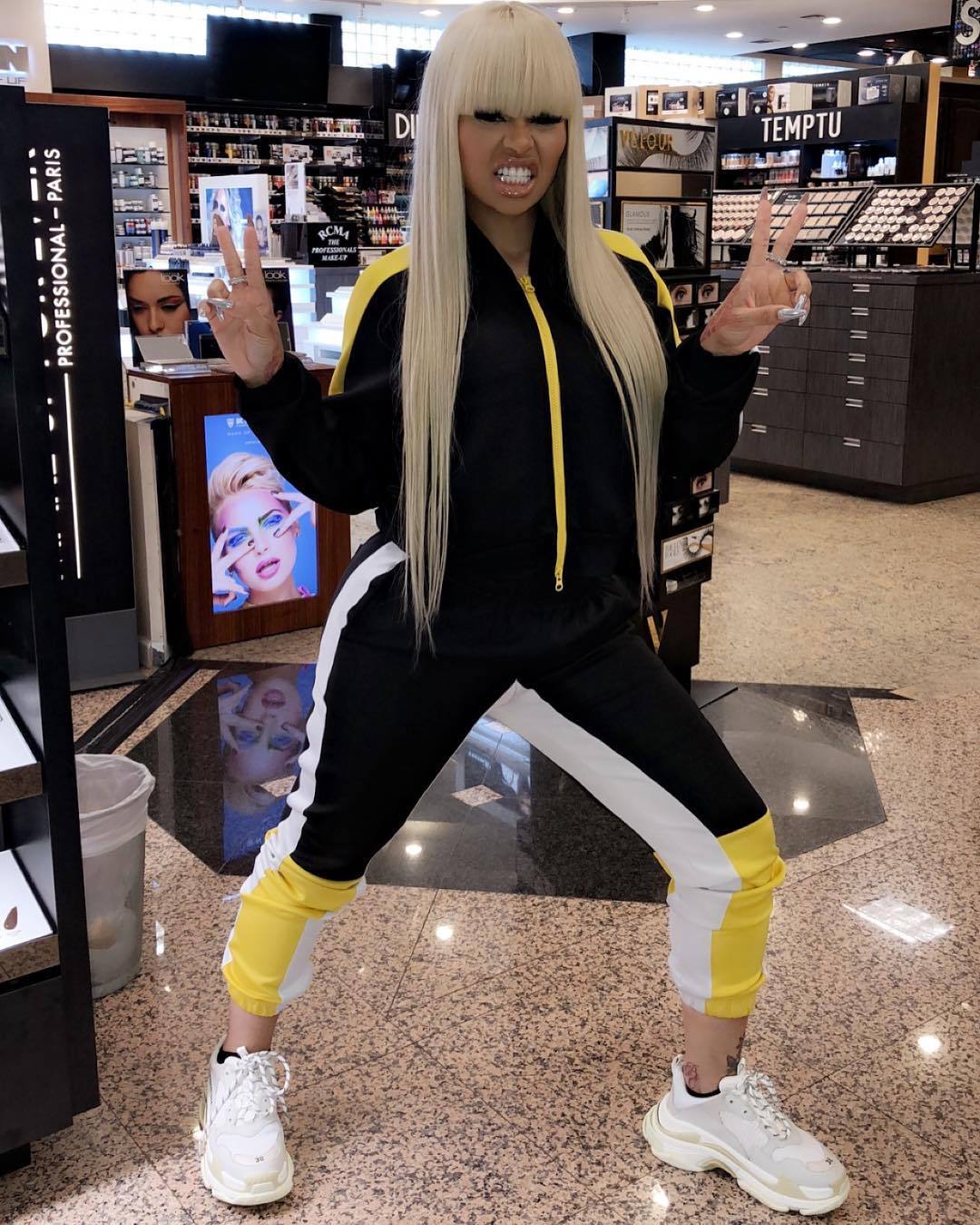 35422388_208577776447975_24823