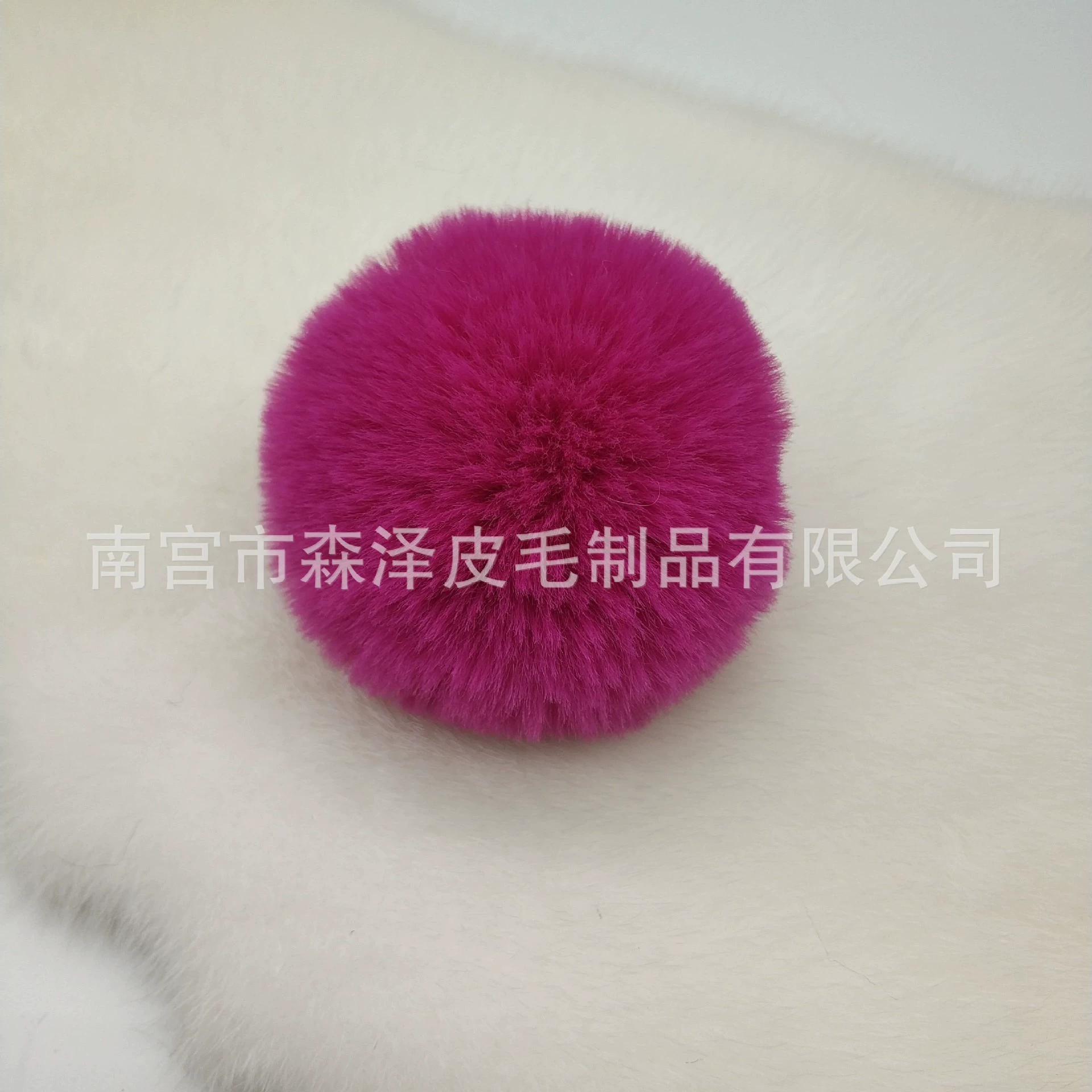 Фабрика поставляет разнообразные imitation hair balls imitation кролики и лисы imitation fox ball imitation tweezer ball imitation water mink фальшивые шарики меха