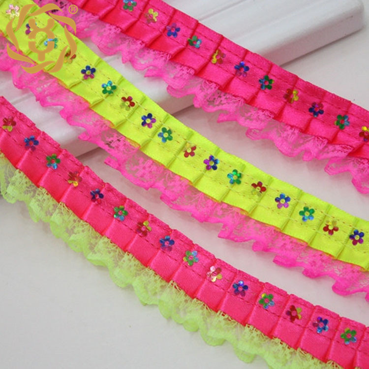 定2.5cm金边纱蕾丝带单向斜向梅花七彩片民族服饰配件打折花边