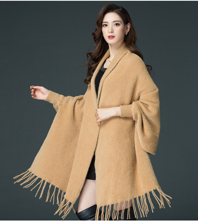 Women's Elegant Solid Color Knit Tassel Shawl display picture 2