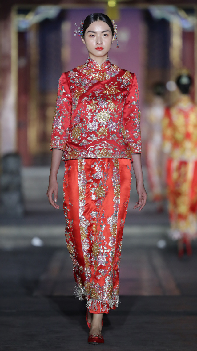 e4c088ccb98343eaa9578ad51ffbbd