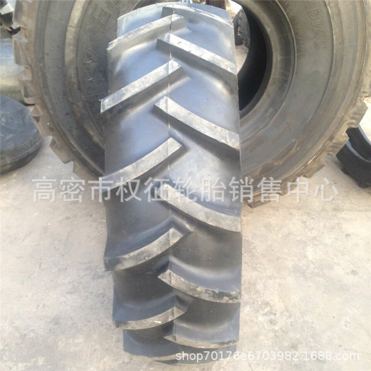 供应8.3/9.5/11.2/12.4/13.6/14.9/16.9-24 28 38人字四轮车轮胎