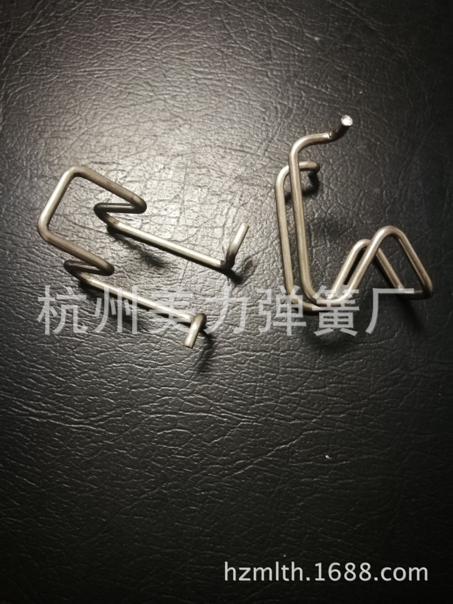 直销灯具弹簧    照明配件弹簧    连接卡簧