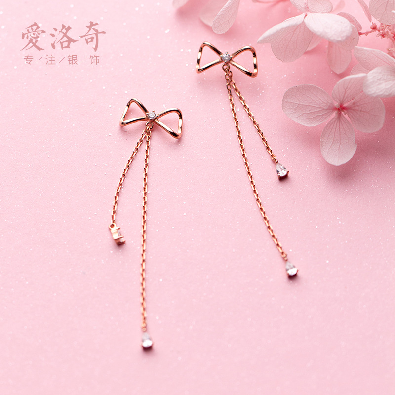 Fresh cute fashionable earrings with bow with tassels