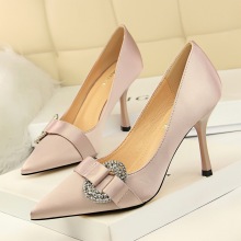 278-7 European and American women's shoes, high-heeled shoes, fine silk and satin shallow pointy sexy banquet, diamond buckles, high heels and single shoes.