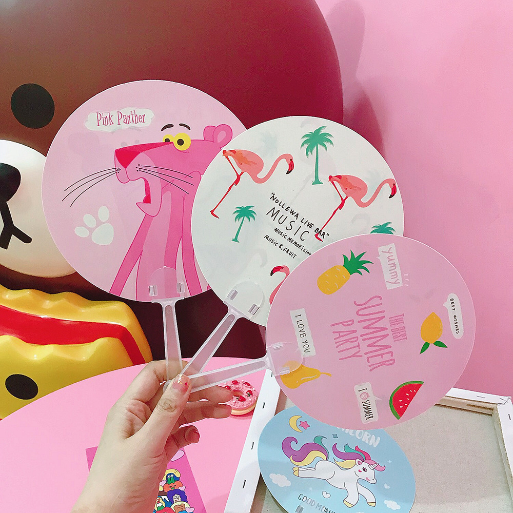 Japan and South Korea lovely Pink girl circular Fan Hand shake Fan Plastic Advertising fan Portable Advertising fan Cartoon fan