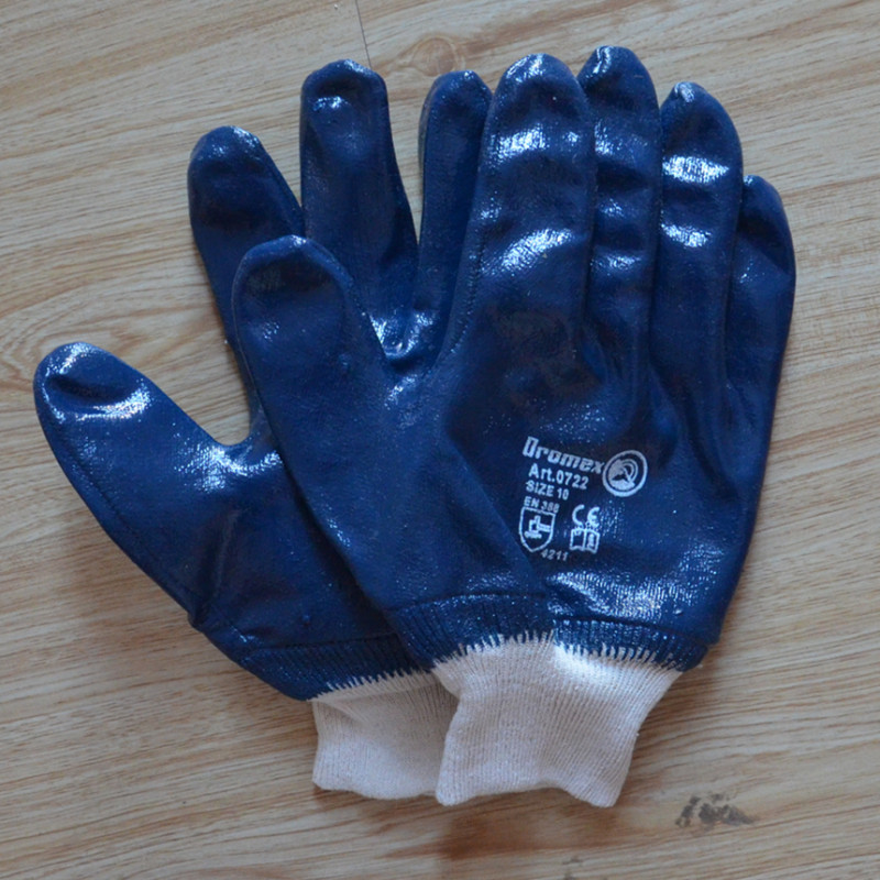 蓝色丁腈手套宽口蓝耐油安全袖口绒布里防护手套紧 耐油丁腈手套