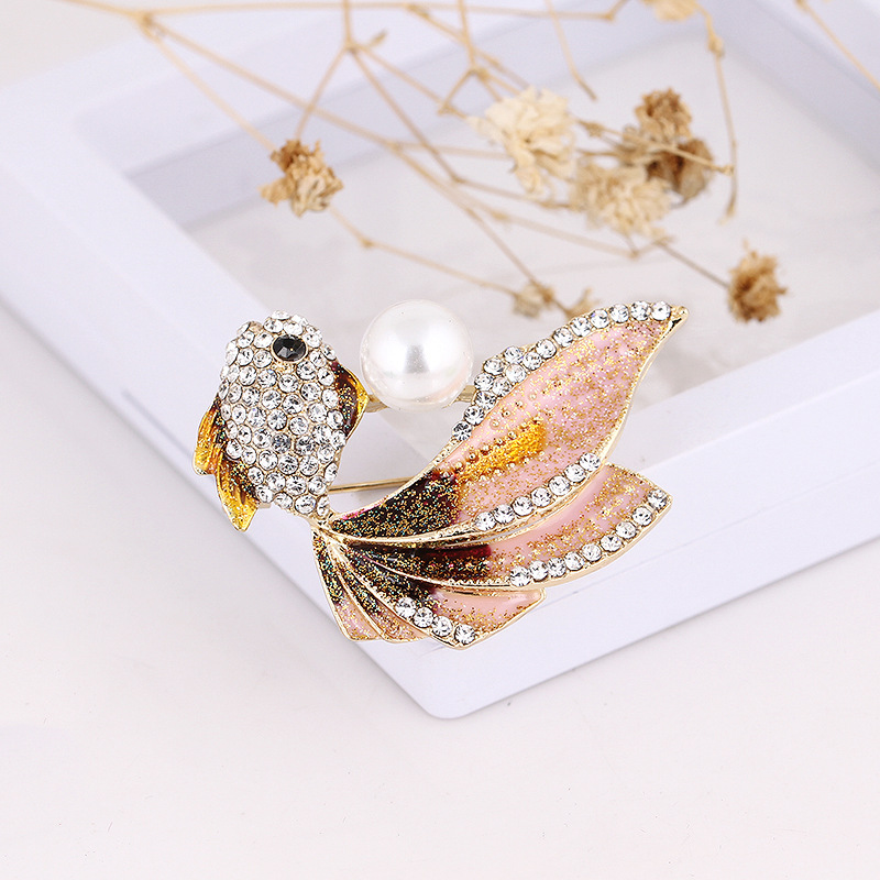 Fashion Fish Alloy Plating Metal Zircon Women's Brooches display picture 2