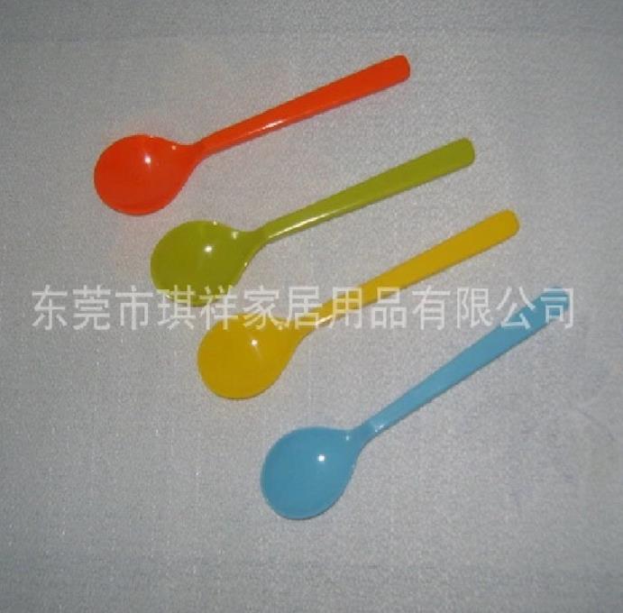 공장 직접 어린이 만화 숟가락 플라스틱 믹싱 스푼 멜라민 단색 숟가락 절묘한 숟가락을 사용자 정의 할 수 있습니다