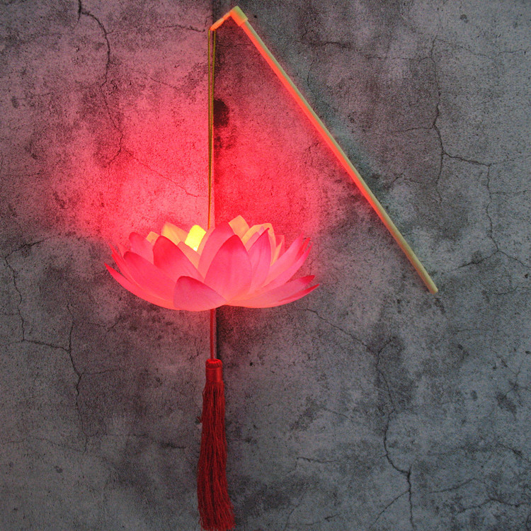 LED手提莲花荷花灯儿童玩具灯笼节日舞蹈道具灯地摊热卖厂家直销