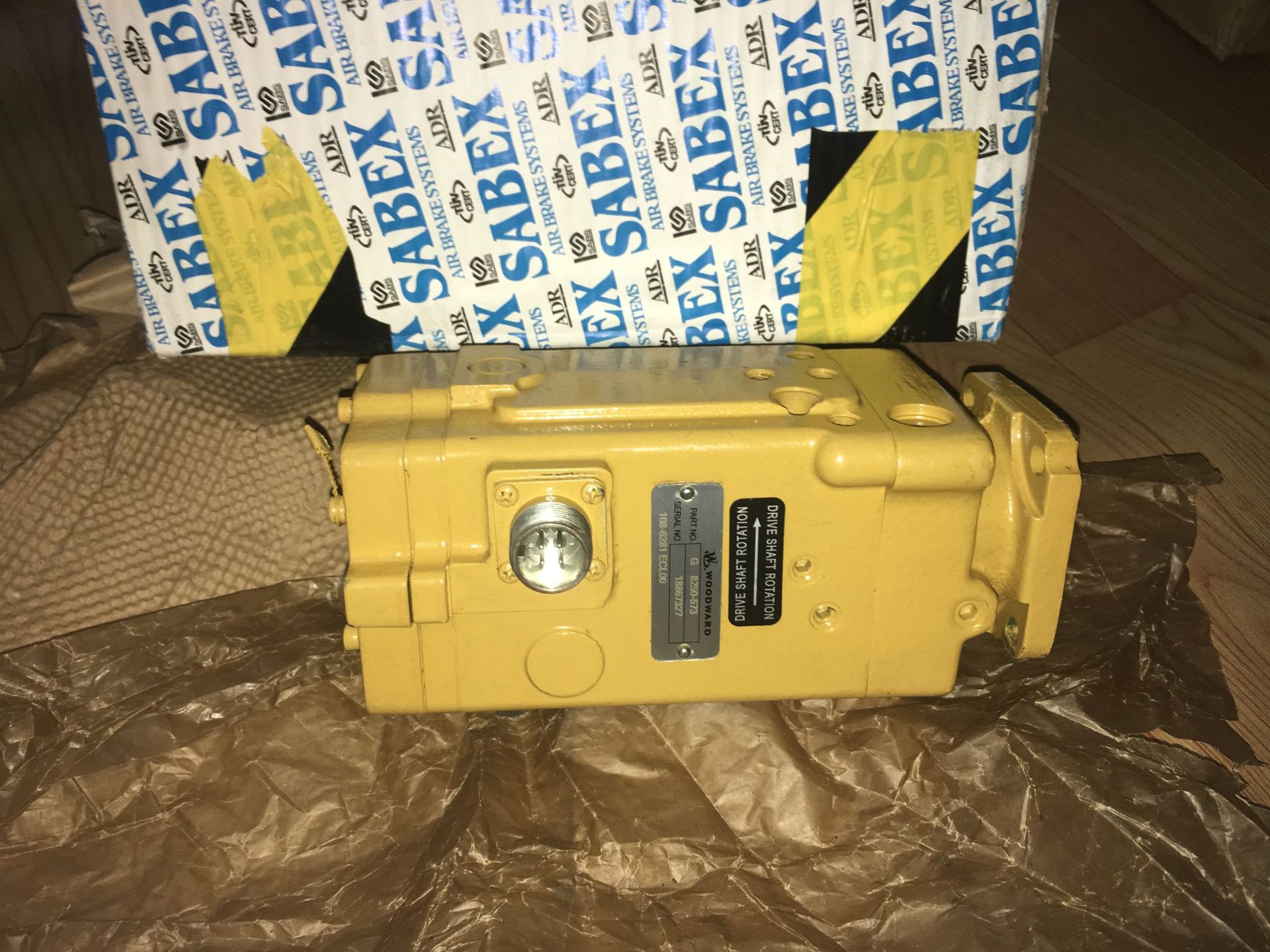 供应卡特彼勒3508,3512,3516发动机油门马达G8250-573