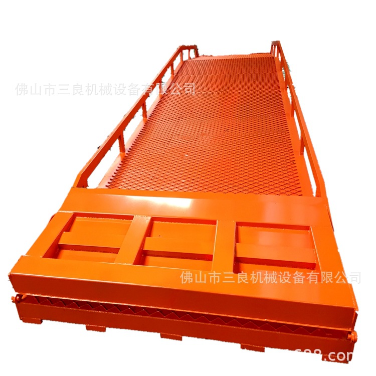 移动装卸平台 集装箱登车桥报价 叉车货斜坡地平台 现货厂家直销