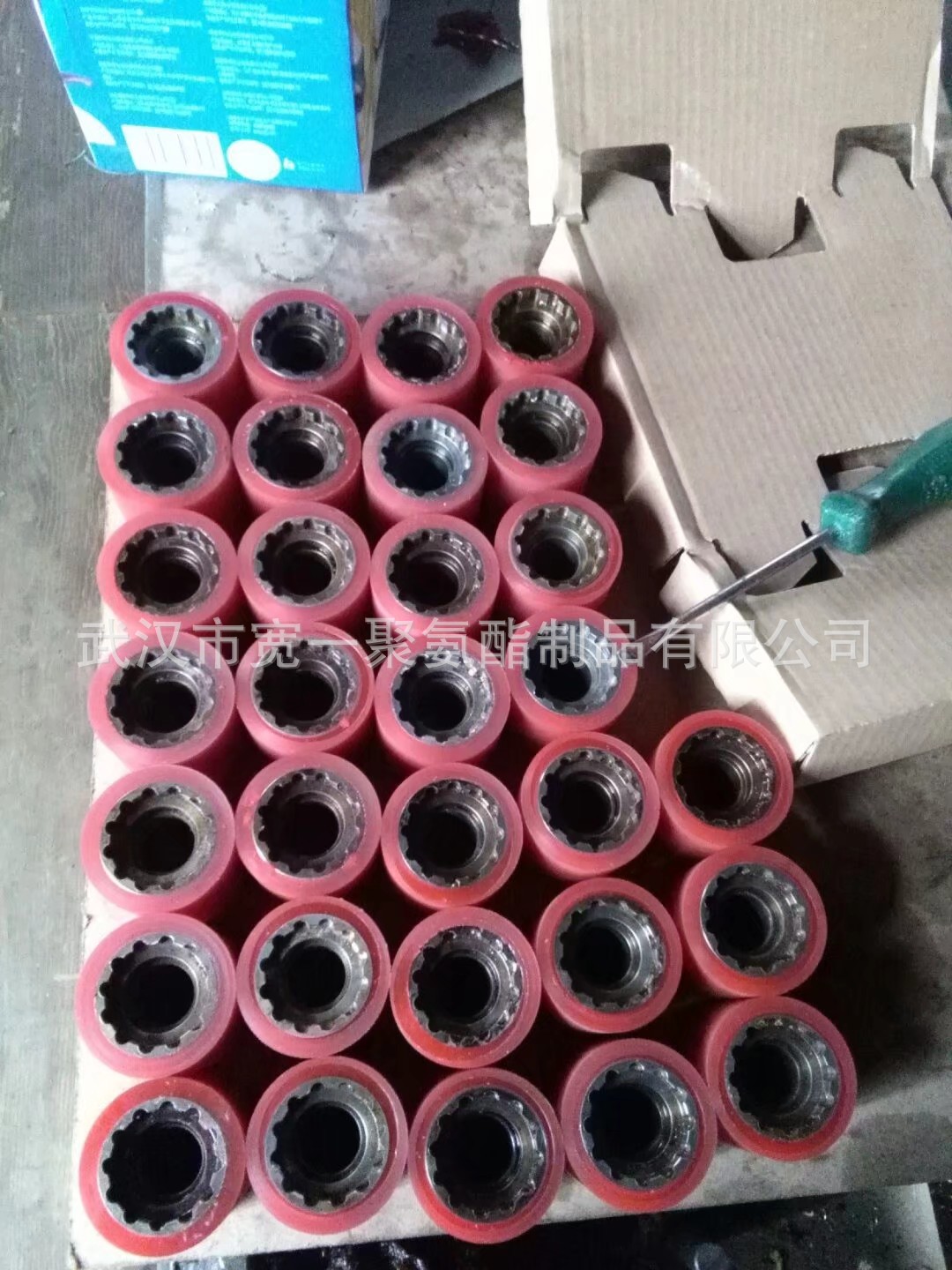 供应湖北自动化设备用胶轮包胶，滚轮包胶，包胶轮，包胶辊