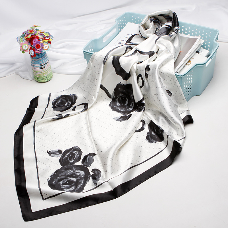 thumbnail image 1 of Bufanda de seda para mujer 90 cm bufanda para la cabeza bufanda de seda de imitación bufanda cuadrada con estampado de anacardos bufanda europea y americana chal regalo bufanda de seda, 1 of 2