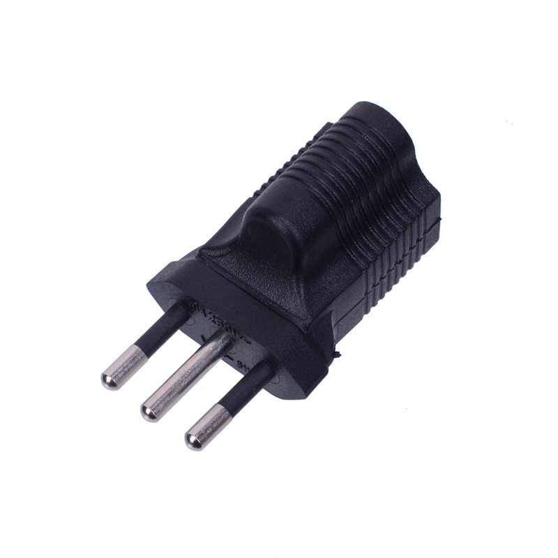 Enchufe de alimentación de especificación americana a enchufe de alimentación de especificación italiana adaptador de enchufe convertidor de potencia