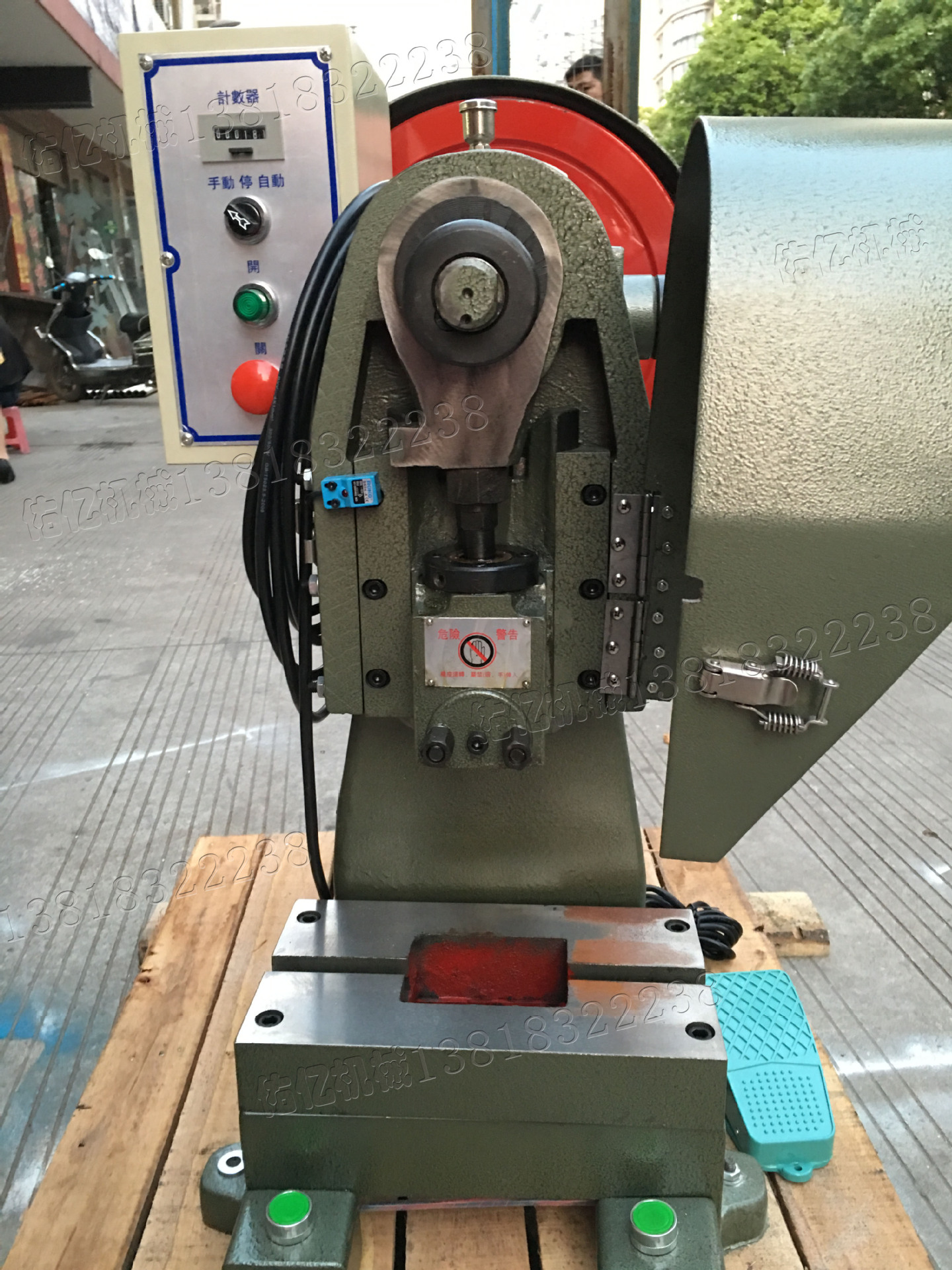 冲床佑亿冲床小冲床压力机桌上型小冲床TUP系列2T冲床3T冲床5吨