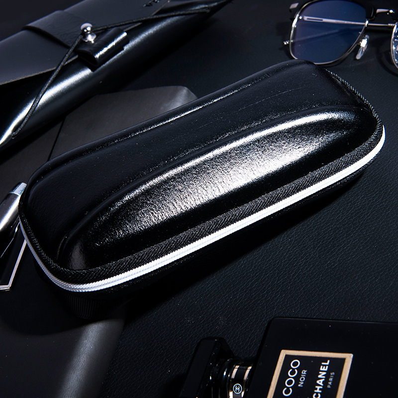 Polyurethane glasses