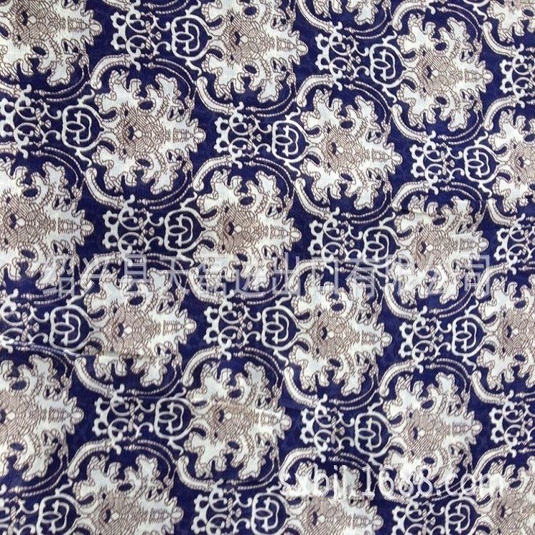 现货优质女装面料新品化纤涤纶面料印花弹力绒雪纺