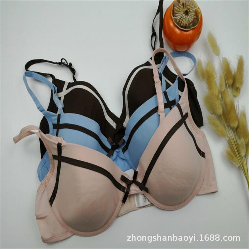 wholesale supply Foreign trade lady Underwear 3 colors Smooth Cup Steel ring Bras Simple and comfortable
