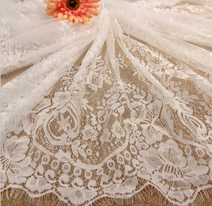 厂家热卖无弹锦纶睫毛蕾丝白色无弹婚纱礼服纱幔窗帘花边蕾丝花边