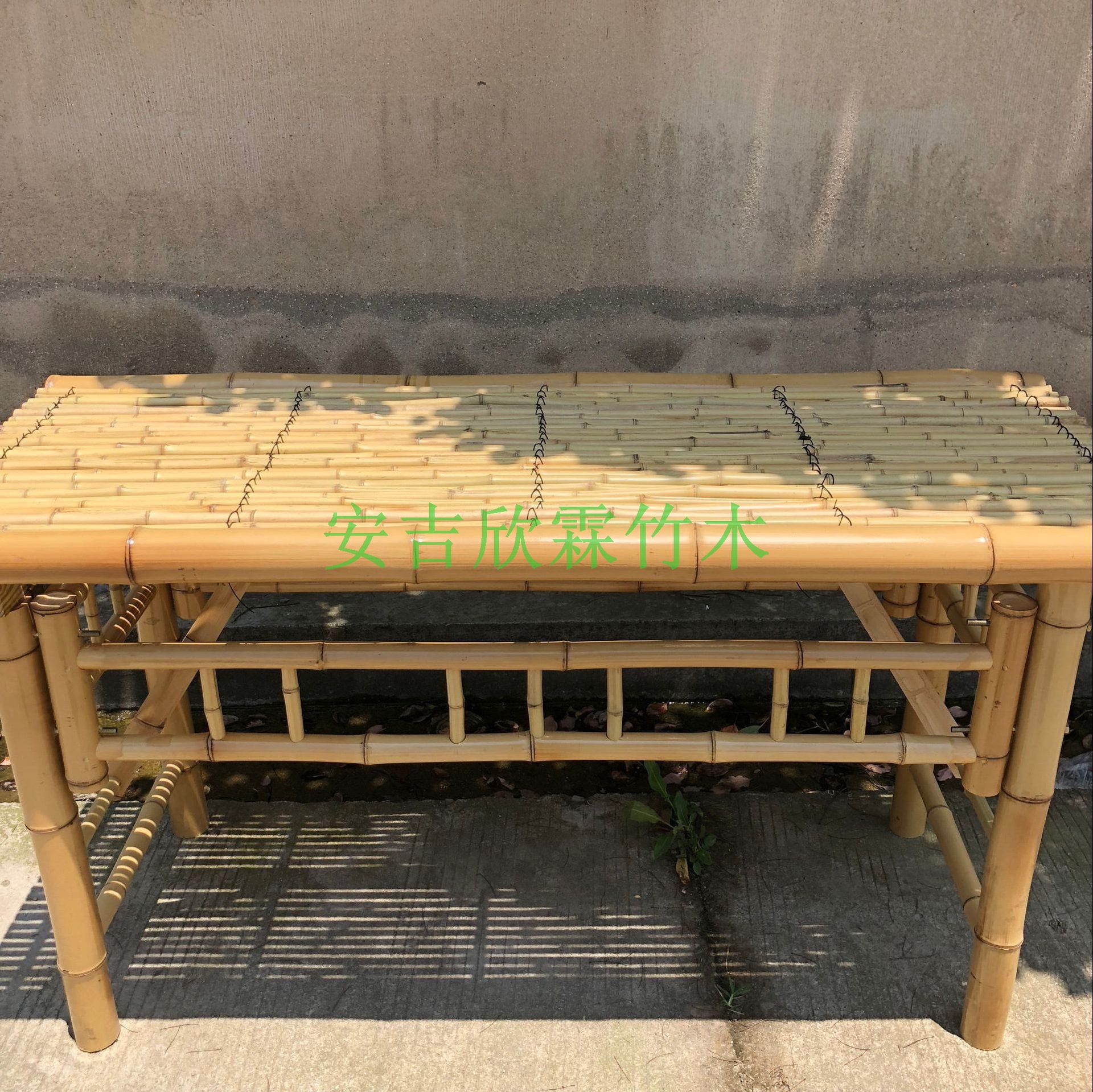 竹制桌子-千图网