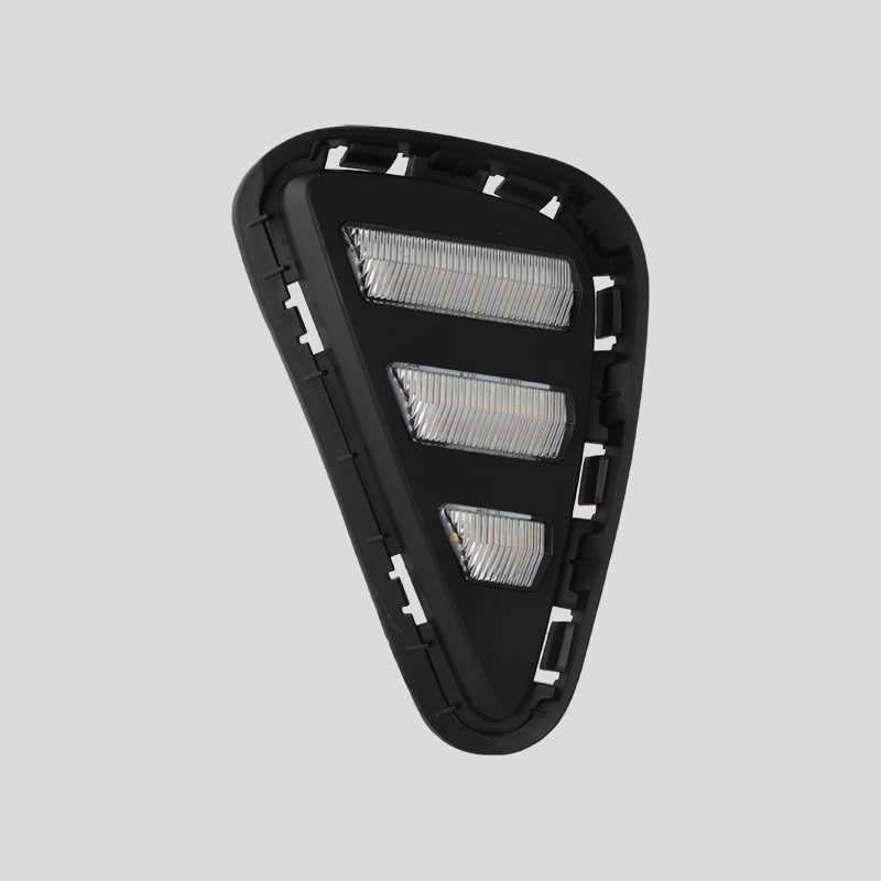 Aplicable a la luz diurna de streamer de tres colores Kia Fredi de 18 años Modificación de la luz diurna de 18 colores