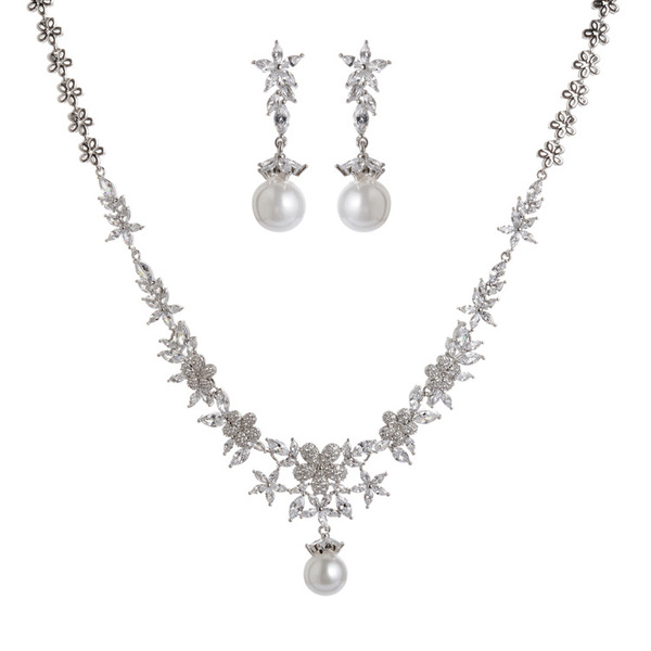 necklace from pearl