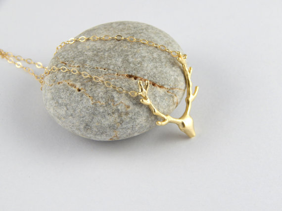 Simple Antler Necklace Christmas Elk Reindeer Pendant Necklace Female Clavicle Chain Fawn Antler Nec