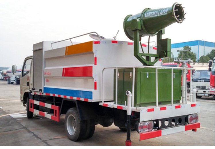 东风4方洒水雾炮车图片4