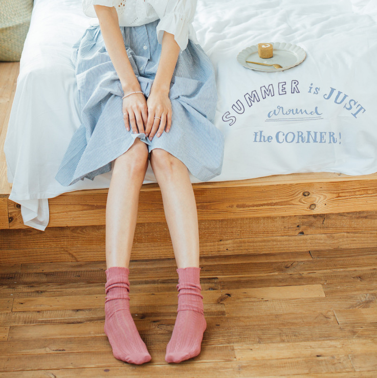 Femmes Style Japonais Couleur Unie Nylon Crew Socks Une Paire display picture 15