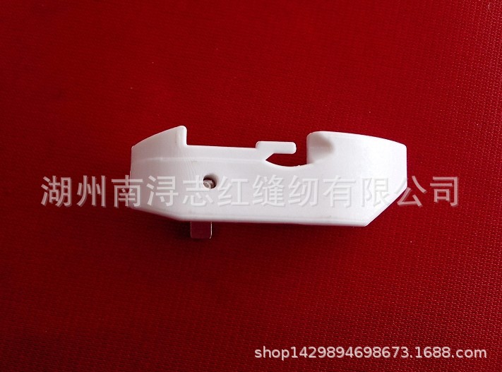 工业压脚 包缝机拷边机737三线压脚板 T152/F525压脚