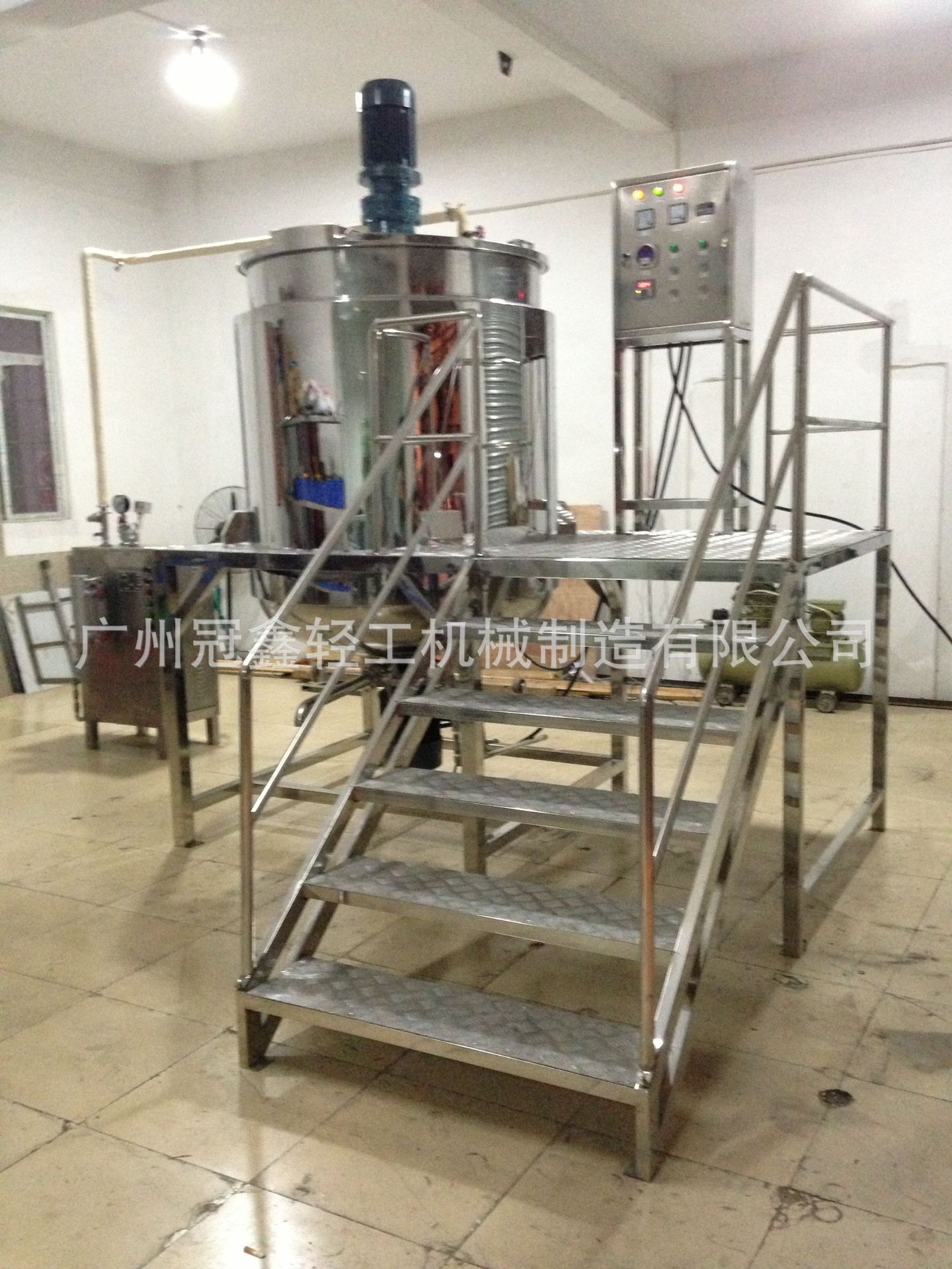 蒸汽加热搅拌罐 洗涤剂搅拌罐 1000L蒸汽加热锅 液体加热搅拌锅