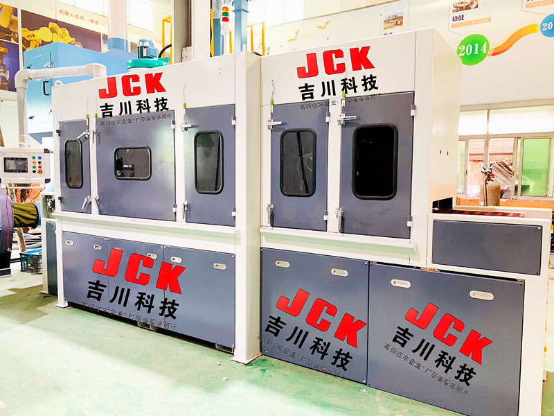 624282584907596099_副本