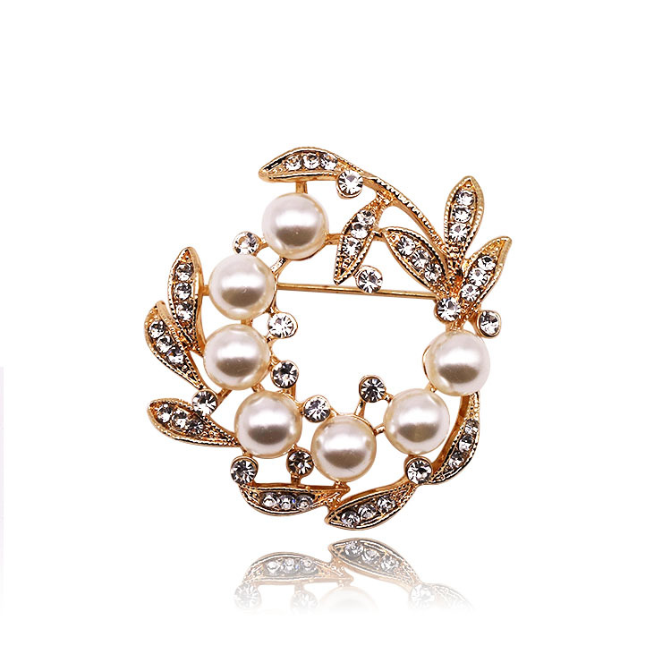 Korean Creative High-end Diamond-encrusted Brooch Alloy Women's Fashion Pin Buckle Corsage Sweater Pearl Decoration