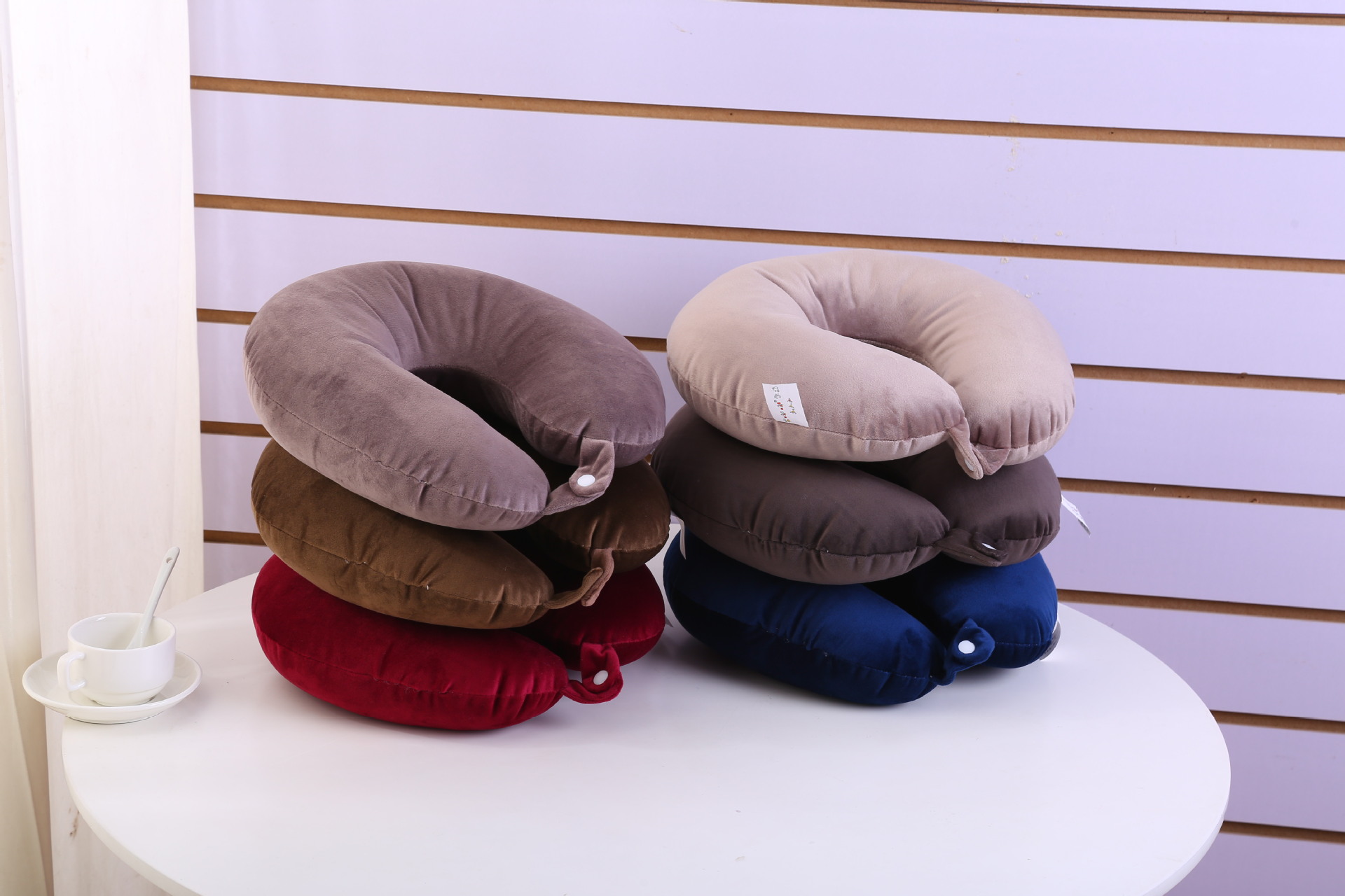 Almohada en forma de U para logotipo Promoción de publicidad promoción actividad regalo empresa apertura práctico pequeño regalo almohada en forma de U