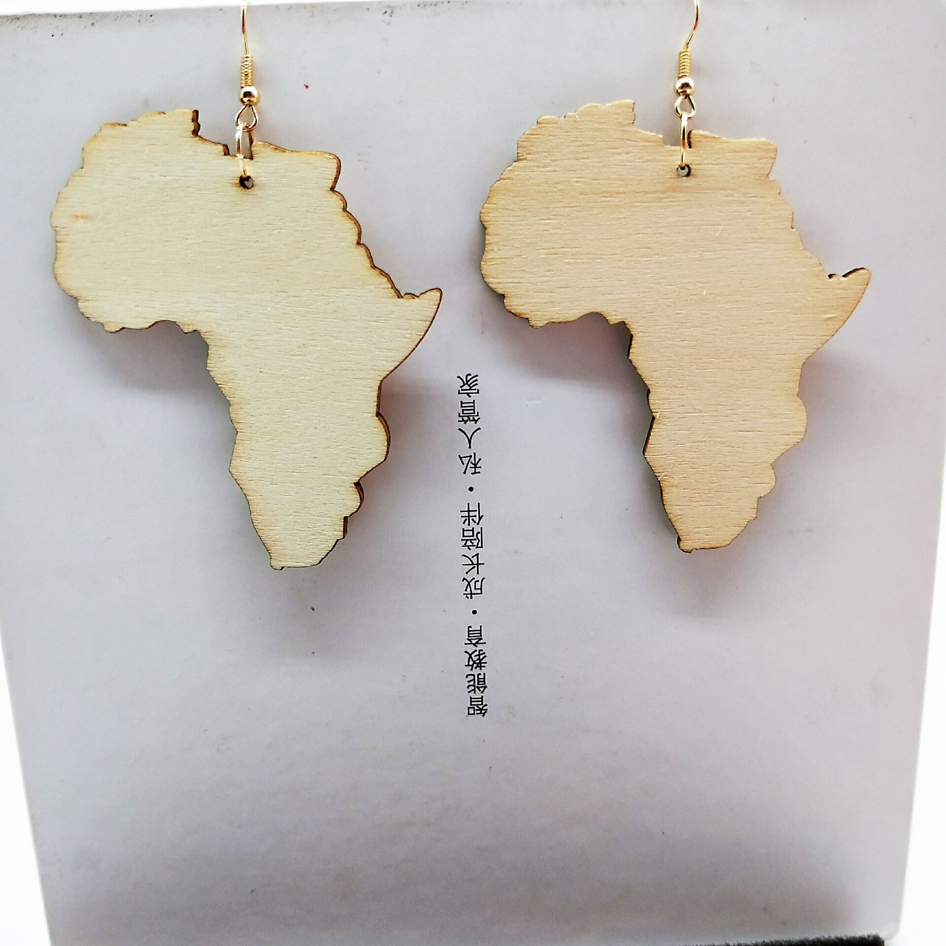 Fashion Laser Engraving Log Color Earrings display picture 2