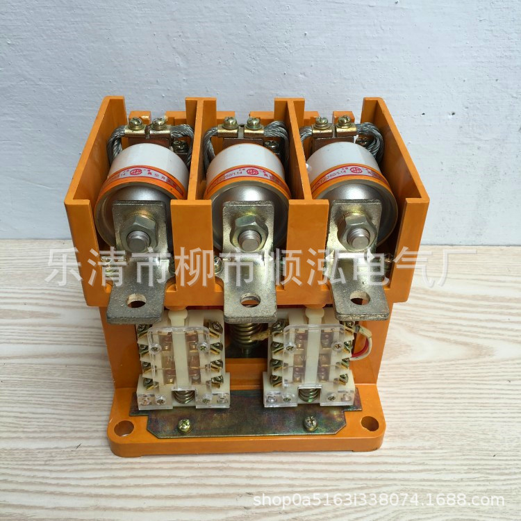 华通CKJ5-63A 80A 125A 160A 250A 400A 630A低压交流真空接触器