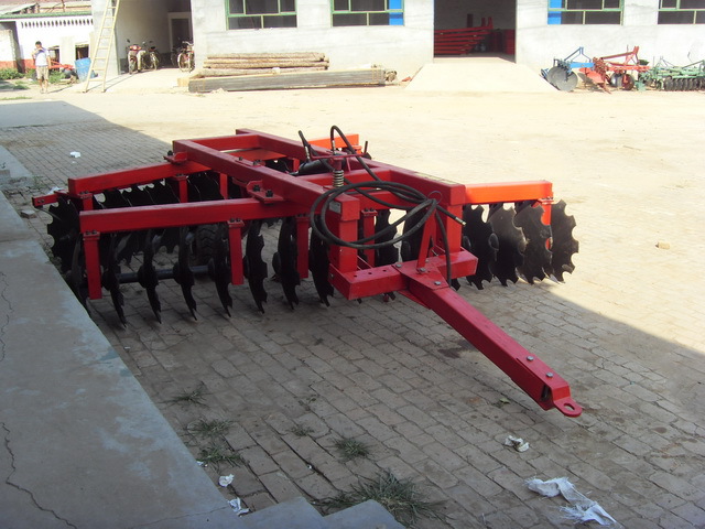 供应重耙18片圆盘耙拖拉式偏置重耙1BZ 2.0圆盘耙