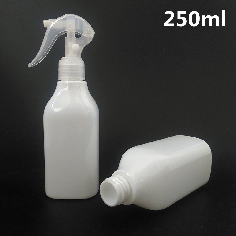 厂家批发250ml小老鼠喷壶 方形手扣式喷雾瓶 便携小样分装瓶