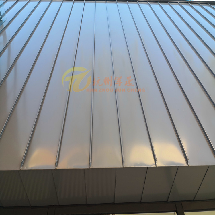 厂家直销 3004铝镁锰板 0.8mm25-400铝镁锰双锁边金属屋面板