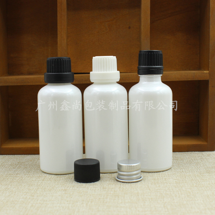 50ml珠光白色玻璃精油瓶空瓶喷色分装瓶子塑料盖铝盖内塞调配瓶子
