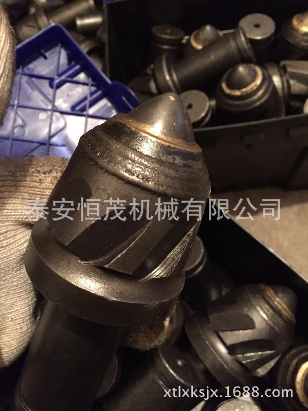 生产自旋自转截齿S200 U135 U95各种掘进机复合翼截齿 硬岩截齿