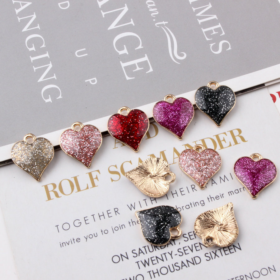 Heart Shape Pattern Enamel Design 10 PCS/Package Alloy Heart Shape Pendant